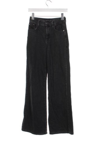 Damen Jeans Bershka, Größe S, Farbe Grau, Preis € 9,08