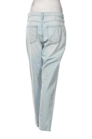 Дамски дънки Calvin Klein Jeans, Размер M, Цвят Син, Цена 78,00 лв.