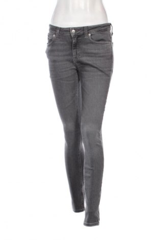 Damen Jeans Calvin Klein Jeans, Größe M, Farbe Grau, Preis 24,50 €
