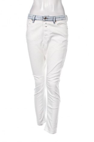 Damen Jeans Diesel, Größe M, Farbe Weiß, Preis € 61,91