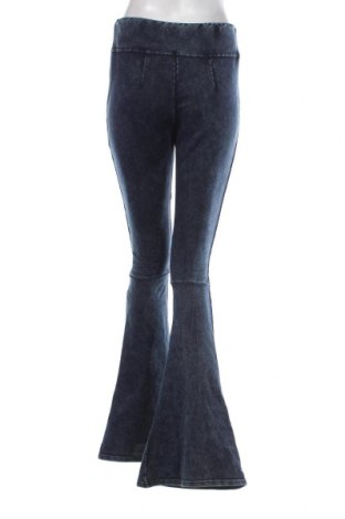 Dámske džínsy  Earthbound, Veľkosť L, Farba Modrá, Cena  11,74 €