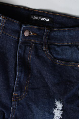 Damen Jeans Fashion nova, Größe S, Farbe Blau, Preis 10,09 €