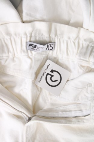 Damen Jeans Fb Sister, Größe XS, Farbe Weiß, Preis € 10,09