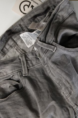 Damen Jeans Guess, Größe M, Farbe Grau, Preis 26,10 €