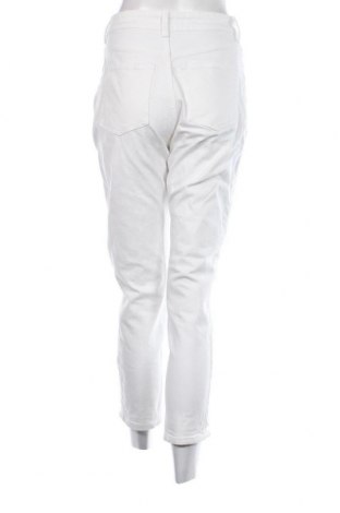 Дамски дънки H&M, Размер S, Цвят Бял, Цена 16,53 лв.