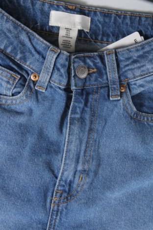 Dámske džínsy  H&M, Veľkosť XS, Farba Modrá, Cena  9,04 €