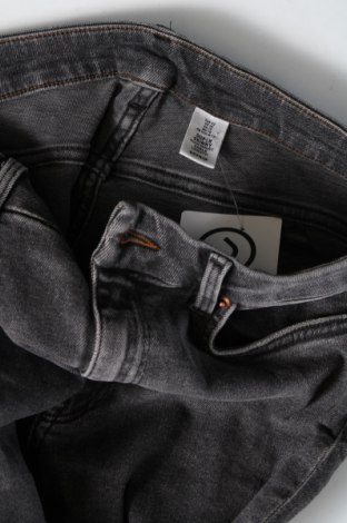 Damen Jeans H&M, Größe L, Farbe Grau, Preis 10,09 €