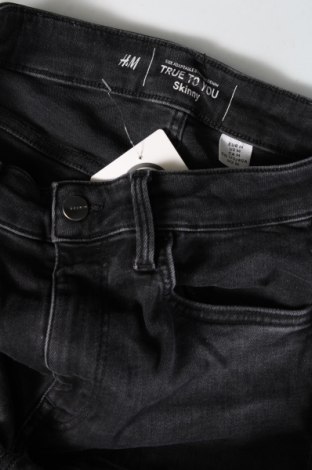Dámske džínsy  H&M, Veľkosť M, Farba Sivá, Cena  8,22 €