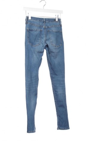 Damskie jeansy H&M, Rozmiar XS, Kolor Niebieski, Cena 47,62 zł