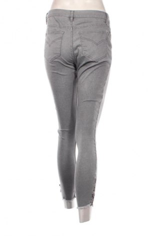 Damen Jeans Lascana, Größe M, Farbe Grau, Preis 11,10 €