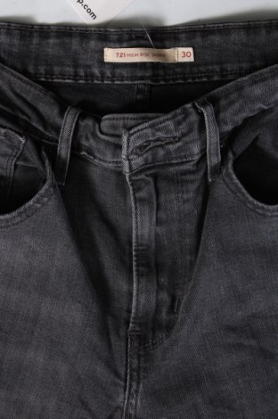 Damen Jeans Levi's, Größe L, Farbe Grau, Preis 28,70 €