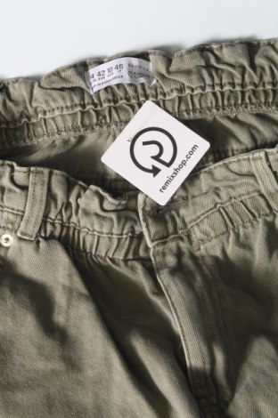 Damen Jeans Primark, Größe L, Farbe Grün, Preis 20,18 €
