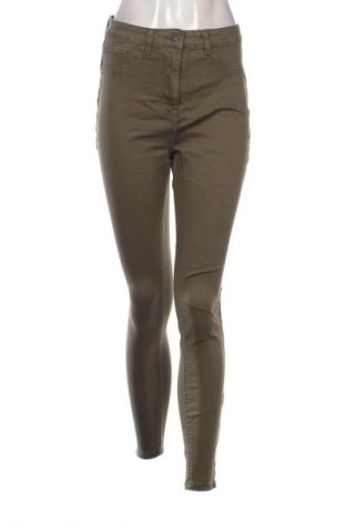 Damen Jeans Primark, Größe M, Farbe Grün, Preis € 10,09
