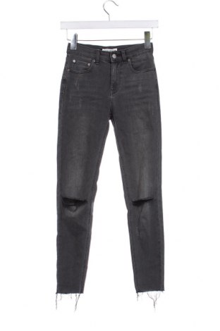 Damen Jeans Pull&Bear, Größe XS, Farbe Grau, Preis € 11,10