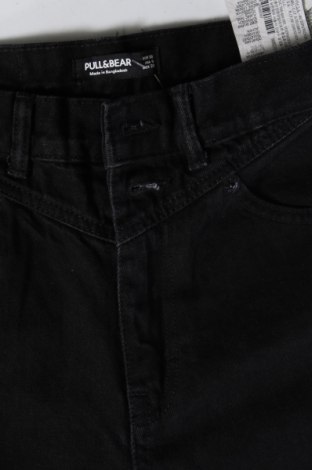 Дамски дънки Pull&Bear, Размер M, Цвят Черен, Цена 14,50 лв.