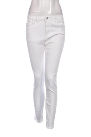 Γυναικείο Τζίν SHEIN, Μέγεθος M, Χρώμα Λευκό, Τιμή 8,07 €