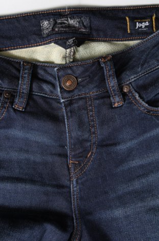 Дамски дънки Silver Jeans, Размер S, Цвят Син, Цена 11,60 лв.