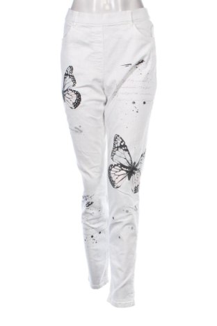Damen Jeans Stark, Größe XL, Farbe Weiß, Preis 23,66 €