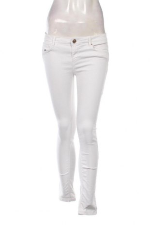 Damen Jeans Stradivarius, Größe M, Farbe Weiß, Preis € 5,19