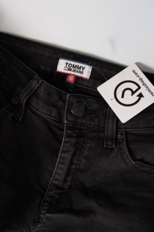 Dámske džínsy  Tommy Jeans, Veľkosť S, Farba Čierna, Cena  37,64 €