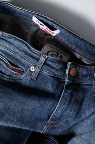 Дамски дънки Tommy Jeans, Размер M, Цвят Син, Цена 41,25 лв.