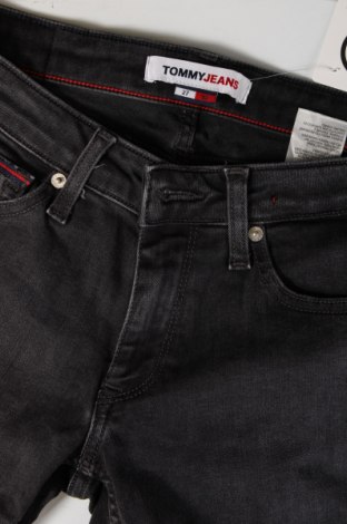 Dámské džíny  Tommy Jeans, Velikost S, Barva Černá, Cena  658,00 Kč