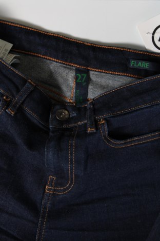 Damskie jeansy United Colors Of Benetton, Rozmiar M, Kolor Niebieski, Cena 61,26 zł