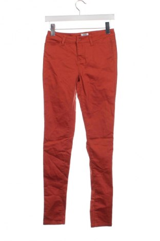 Dámské džíny  Vero Moda, Velikost XS, Barva Červená, Cena  244,00 Kč