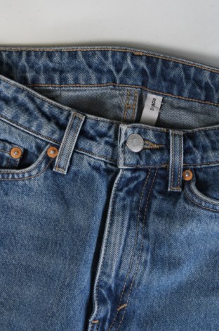 Dámske džínsy  Weekday, Veľkosť XS, Farba Modrá, Cena  35,54 €