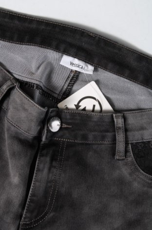 Damen Jeans Yessica, Größe XL, Farbe Grau, Preis € 11,10