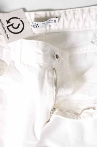 Γυναικείο Τζίν Zara, Μέγεθος S, Χρώμα Λευκό, Τιμή 8,30 €