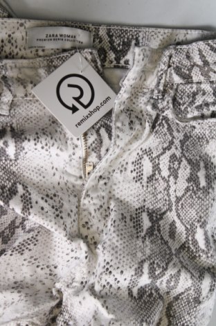 Γυναικείο Τζίν Zara, Μέγεθος S, Χρώμα Πολύχρωμο, Τιμή 7,87 €