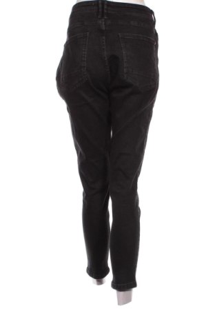 Дамски дънки Zara, Размер XL, Цвят Черен, Цена 16,23 лв.