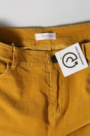 Pantaloni de velvet de femei Charles Vogele, Mărime M, Culoare Galben, Preț 44,89 Lei