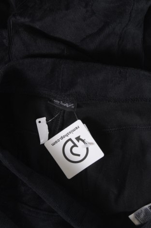 Pantaloni de velvet de femei Laura Torelli, Mărime M, Culoare Negru, Preț 31,48 Lei