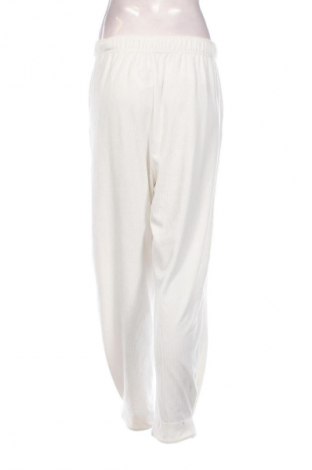Pantaloni de velvet de femei Oysho, Mărime S, Culoare Alb, Preț 53,95 Lei