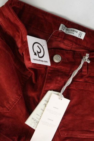 Дамски джинси Pull&Bear, Размер XS, Цвят Червен, Цена 29,81 лв.