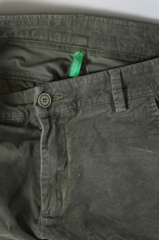 Pantaloni de velvet de femei United Colors Of Benetton, Mărime XS, Culoare Verde, Preț 62,75 Lei