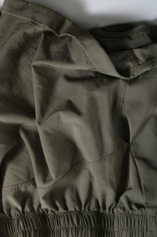 Damen Shorts, Größe M, Farbe Grün, Preis € 4,63