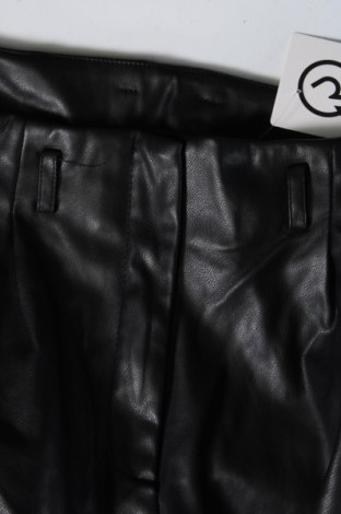 Pantaloni scurți de femei, Mărime M, Culoare Negru, Preț 30,63 Lei