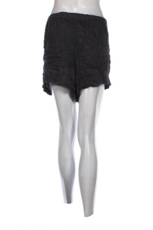 Γυναικείο κοντό παντελόνι, Μέγεθος XL, Χρώμα Πολύχρωμο, Τιμή 6,70 €
