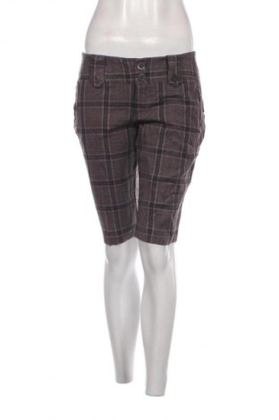 Γυναικείο κοντό παντελόνι, Μέγεθος M, Χρώμα Πολύχρωμο, Τιμή 8,63 €