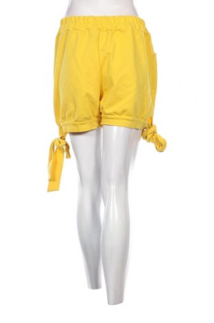 Дамски къс панталон, Размер XL, Цвят Жълт, Цена 11,40 лв.
