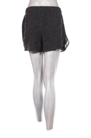 Γυναικείο κοντό παντελόνι ASICS, Μέγεθος L, Χρώμα Γκρί, Τιμή 10,52 €