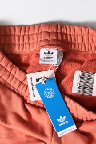 Γυναικείο κοντό παντελόνι Adidas Originals, Μέγεθος M, Χρώμα Κόκκινο, Τιμή 21,83 €