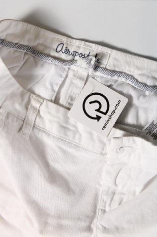 Дамски къс панталон Aeropostale, Размер M, Цвят Бял, Цена 11,73 лв.