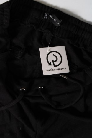 Γυναικείο κοντό παντελόνι Amisu, Μέγεθος M, Χρώμα Μαύρο, Τιμή 11,75 €