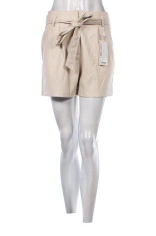 Pantaloni scurți de femei Amisu, Mărime M, Culoare Bej, Preț 34,38 Lei