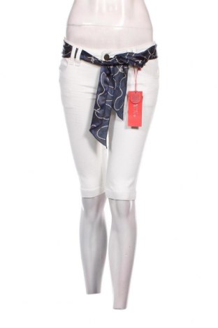 Γυναικείο κοντό παντελόνι Amisu, Μέγεθος S, Χρώμα Λευκό, Τιμή 9,92 €