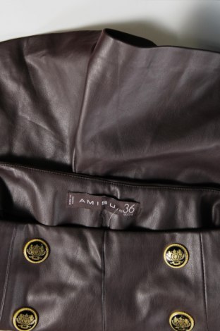 Дамски къс панталон Amisu, Размер S, Цвят Кафяв, Цена 9,50 лв.